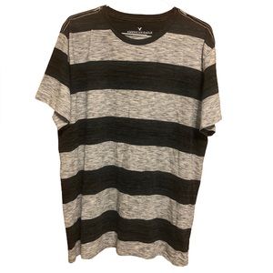 American Eagle Classic Fit Tee